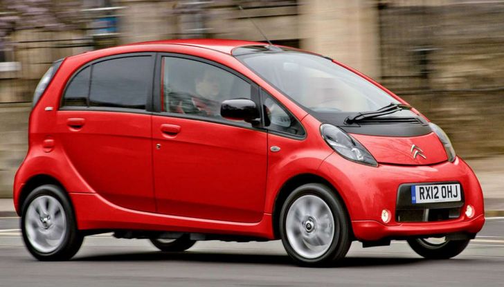 Batterie per auto elettriche in resina: l’idea dal Giappone - Foto 7 di 15