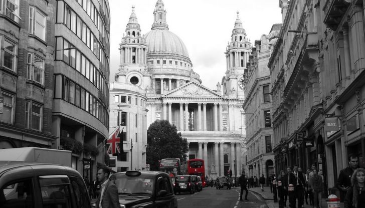 A Londra arrivano gli autobus che viaggiano a caffè - Foto 8 di 12