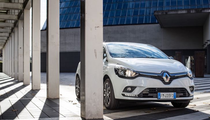 Renault Clio Duel la fashion car Berlina e Sporter sempre più glamour - Foto 17 di 29