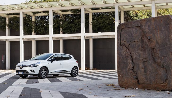 Renault Clio Duel la fashion car Berlina e Sporter sempre più glamour - Foto 7 di 29