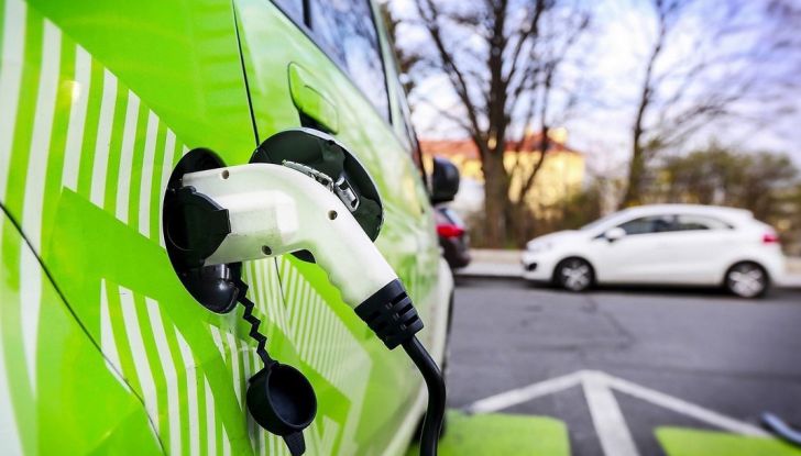 Come caricare economicamente l’auto elettrica a casa - Foto 7 di 10