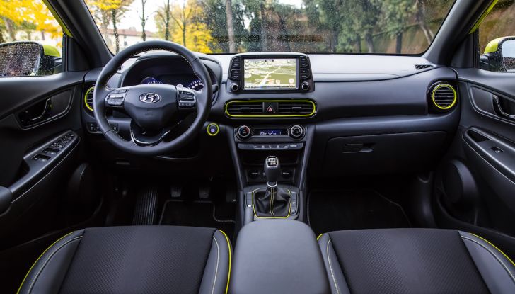 Prova su strada Hyundai Kona: il Crossover 4×4 tra prestazioni e avanguardia - Foto 6 di 19
