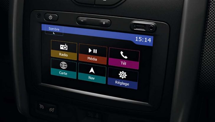 Nuova Dacia Duster prezzi, accessori e allestimenti del SUV cittadino - Foto 11 di 15