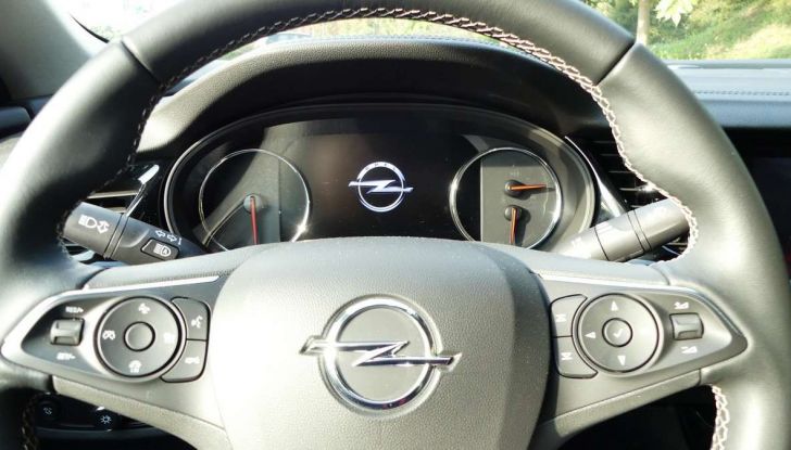 Opel Insignia Grand Sport Innovation 2.0 CDTI 170cv S&S prova su strada - Foto 8 di 34