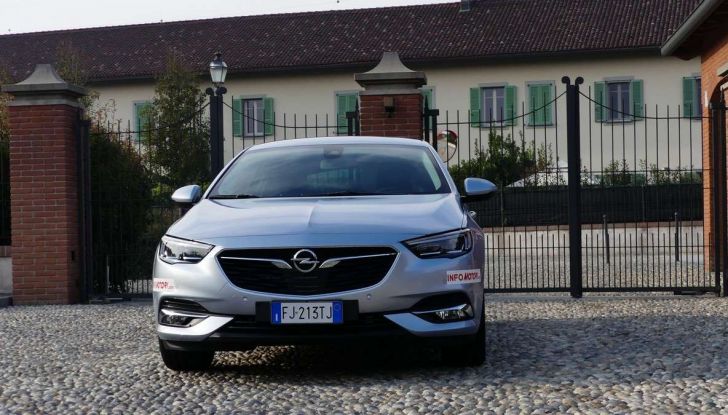 Opel Insignia Grand Sport Innovation 2.0 CDTI 170cv S&S prova su strada - Foto 20 di 34