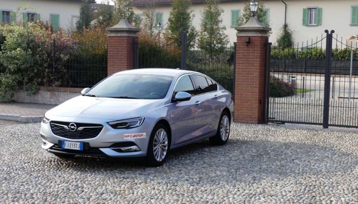 Opel Insignia Grand Sport Innovation 2.0 CDTI 170cv S&S prova su strada - Foto 10 di 34