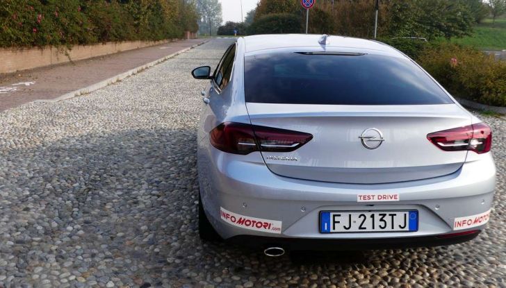 Opel Insignia Grand Sport Innovation 2.0 CDTI 170cv S&S prova su strada - Foto 31 di 34