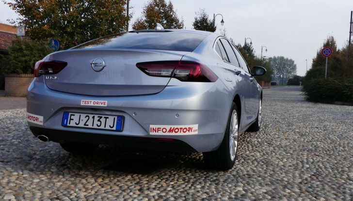 Opel Insignia Grand Sport Innovation 2.0 CDTI 170cv S&S prova su strada - Foto 3 di 34