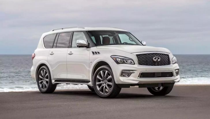 Infiniti QX80 2018: lusso ad alte prestazioni per gli Emirati - Foto 11 di 12