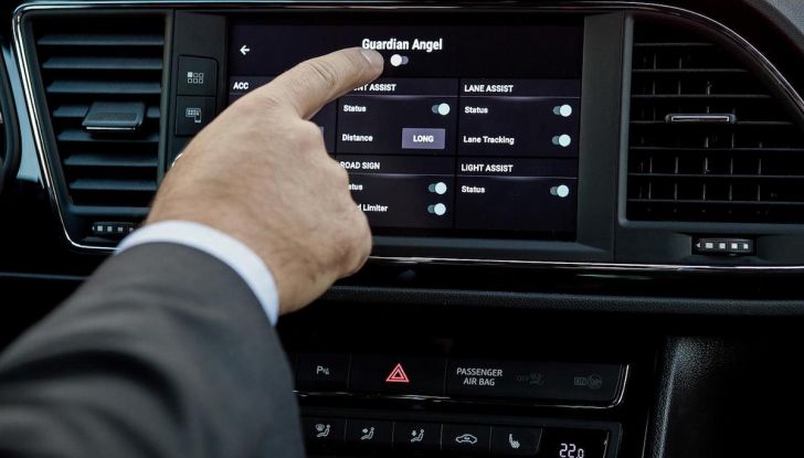 Seat Leon Cristobal: l’alcol test è integrato e se sgarri l’auto non parte - Foto 7 di 7