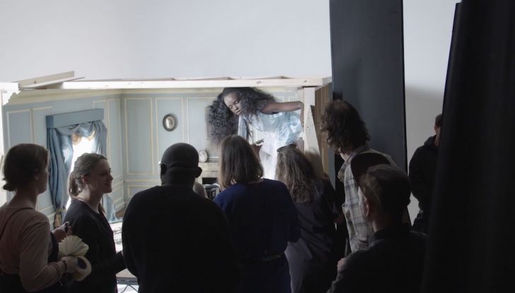 Il Calendario Pirelli 2018 di Tim Walker, Paese delle Meraviglie e Black Power - Foto 12 di 19