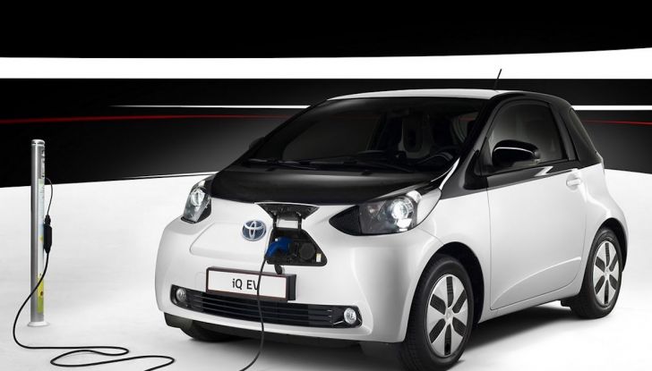 Toyota: motori a combustione come Diesel e benzina moriranno entro il 2050 - Foto 7 di 9