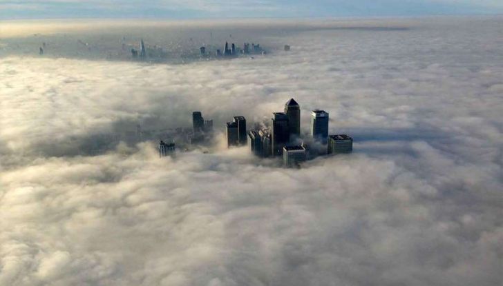 Nebbia in Autostrada: i consigli per guidare in sicurezza - Foto 3 di 7