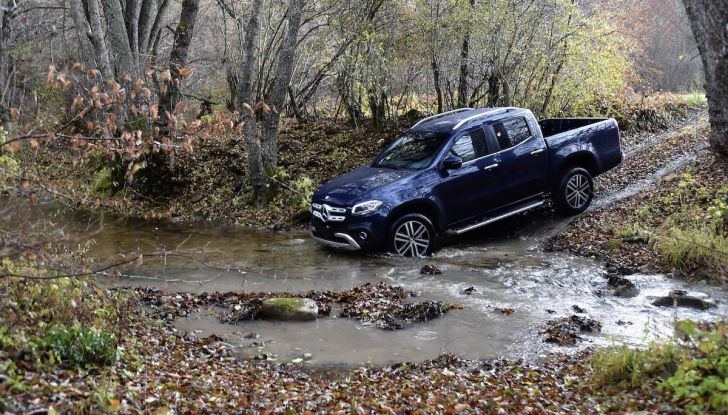 Mercedes-Benz Classe X: il primo pick-up Premium è firmato dalla Stella - Foto 4 di 17