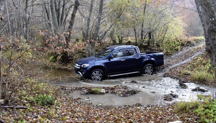 Mercedes-Benz Classe X: il primo pick-up Premium è firmato dalla Stella - Foto 3 di 17