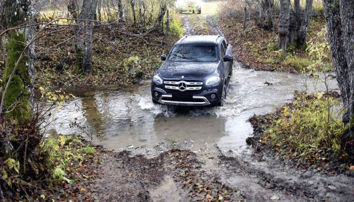 Mercedes-Benz Classe X: il primo pick-up Premium è firmato dalla Stella - Foto 5 di 17