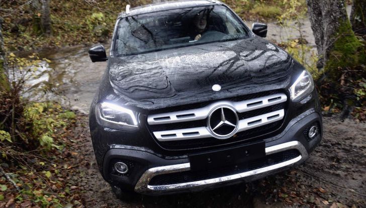 Mercedes-Benz Classe X: il primo pick-up Premium è firmato dalla Stella - Foto 7 di 17