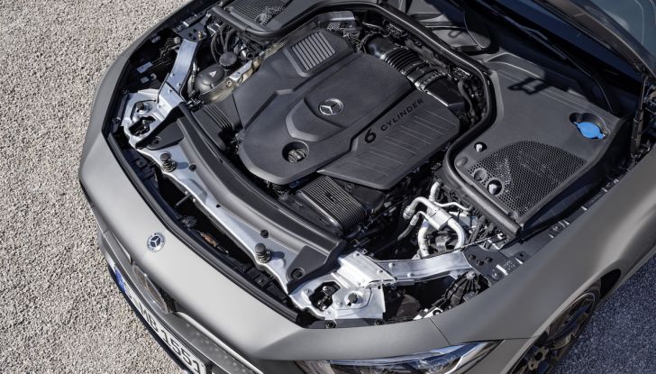 Mercedes CLS 2018: nuovo stile, stessa ricercatezza - Foto 21 di 33