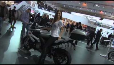 La nuova BMW S 1000 XR e la nuova BMW F 800 R a EICMA 2014