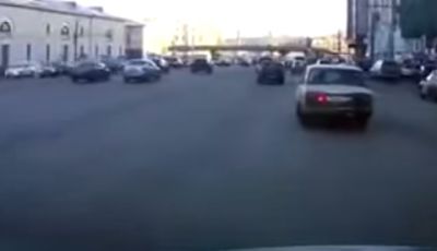 Un parcheggio degno dei migliori stuntman in video