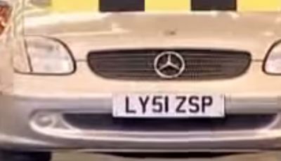 La Ferrari e la sbarra del parcheggio, esilarante video