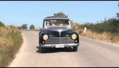 Peugeot storiche a San Gimignano