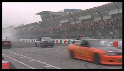 Motor Show 2011: il drifting del Team Orange Exhibition e la scuola di polizia