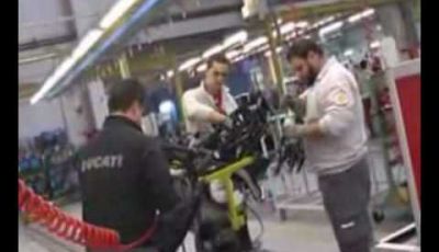 Video Ducati Monster 696