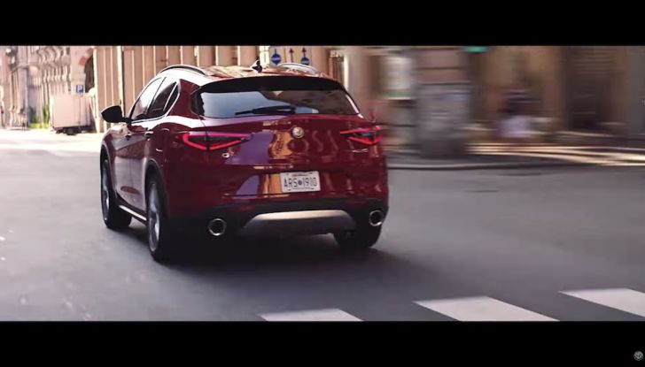 Alfa Romeo sfida Audi e le tedesche in un nuovo spot di Stelvio [Video] - Foto 4 di 10