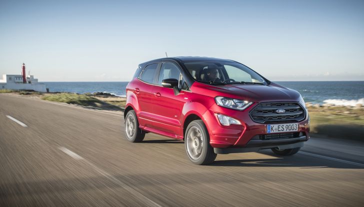 Ford Ecosport: i tappetini nascono dalle bottiglie di plastica riciclata - Foto 5 di 32