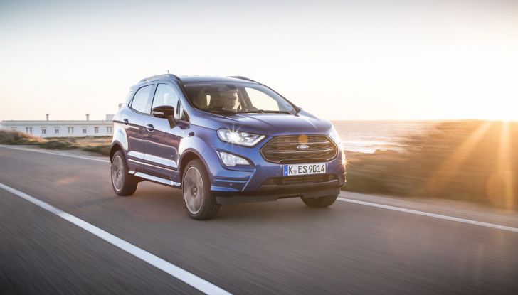 Ford Ecosport: i tappetini nascono dalle bottiglie di plastica riciclata - Foto 15 di 32