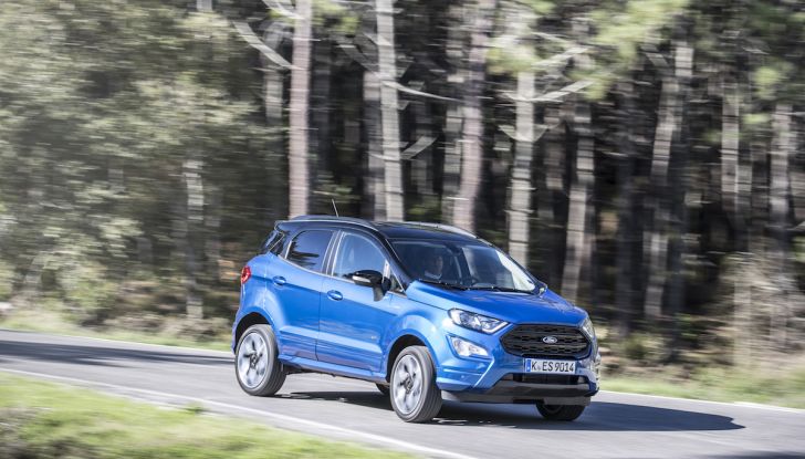 Ford Ecosport: i tappetini nascono dalle bottiglie di plastica riciclata - Foto 19 di 32
