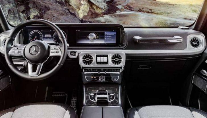 Gli interni della nuova Mercedes Classe G 2018 svelati ufficialmente - Foto 7 di 9