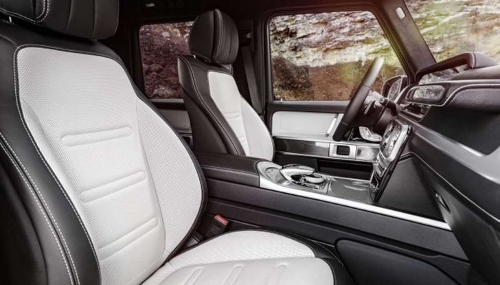 Gli interni della nuova Mercedes Classe G 2018 svelati ufficialmente - Foto 8 di 9