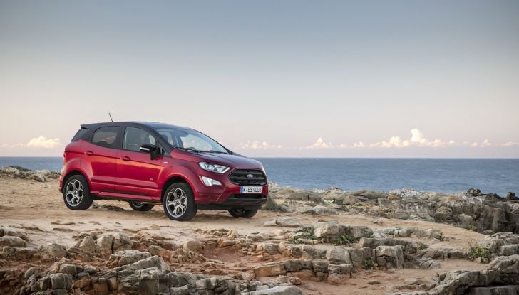 Ford Ecosport: i tappetini nascono dalle bottiglie di plastica riciclata - Foto 31 di 32