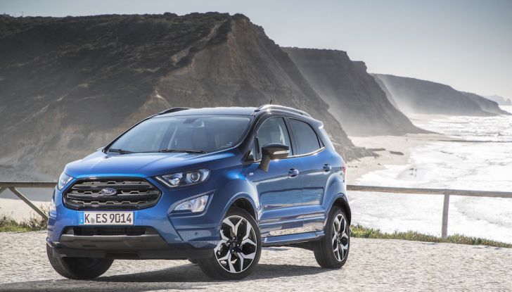 Ford Ecosport: i tappetini nascono dalle bottiglie di plastica riciclata - Foto 3 di 32