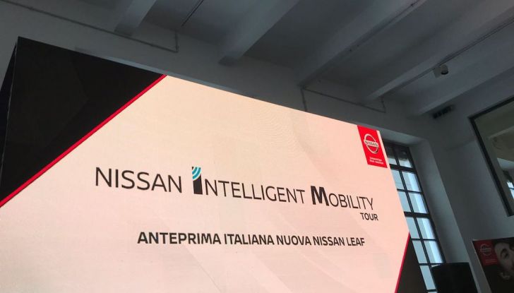 Nuova Nissan LEAF 2018 offerta a 299 euro al mese - Foto 15 di 26