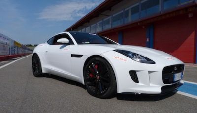 Jaguar F-Type S AWD On Track