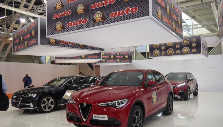 Le supercar e le ragazze più belle del Motor Show 2017 - Foto 12 di 58