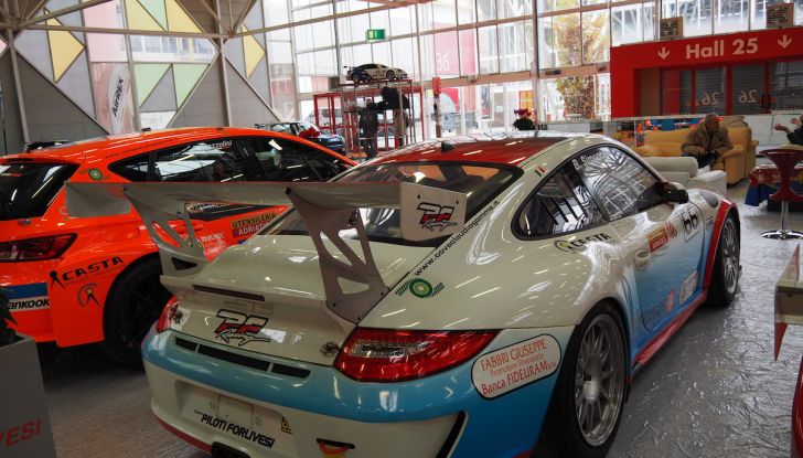 Le supercar e le ragazze più belle del Motor Show 2017 - Foto 37 di 58