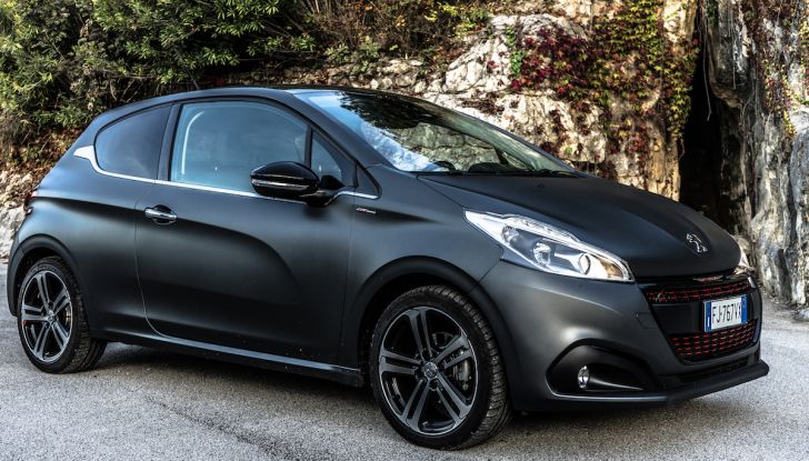 Test Drive Peugeot 208 con 1.2 Turbo da 110CV: una complice svelta per la GT Line - Foto 13 di 27