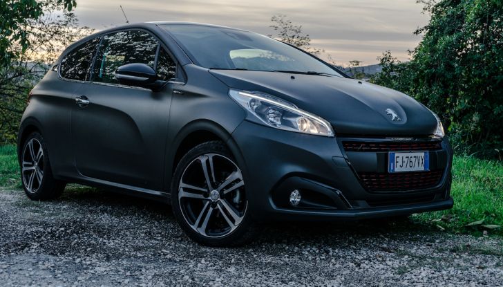 Test Drive Peugeot 208 con 1.2 Turbo da 110CV: una complice svelta per la GT Line - Foto 6 di 27