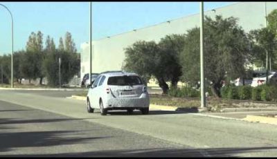 Toyota Yaris Facelift video spia