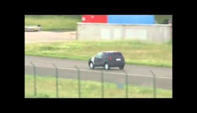 Opel Corsa suv video spia