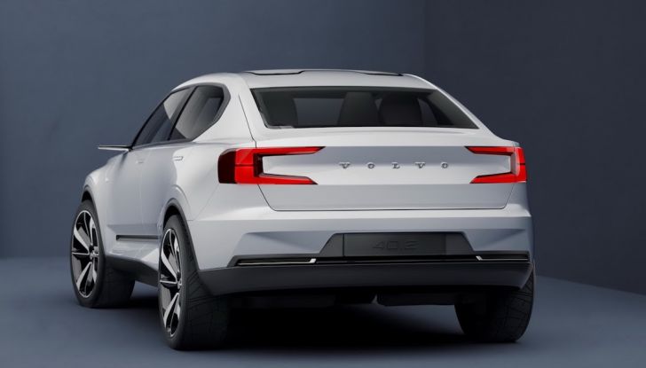 La nuova Volvo V40 2019 arriverà anche 100% elettrica - Foto 3 di 10