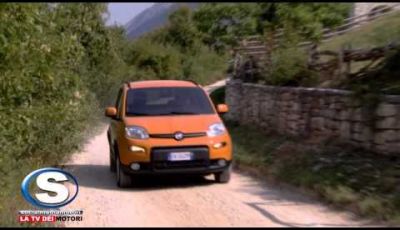 Nuova Fiat Panda 4×4 prova su strada del piccolo Suv del Lingotto