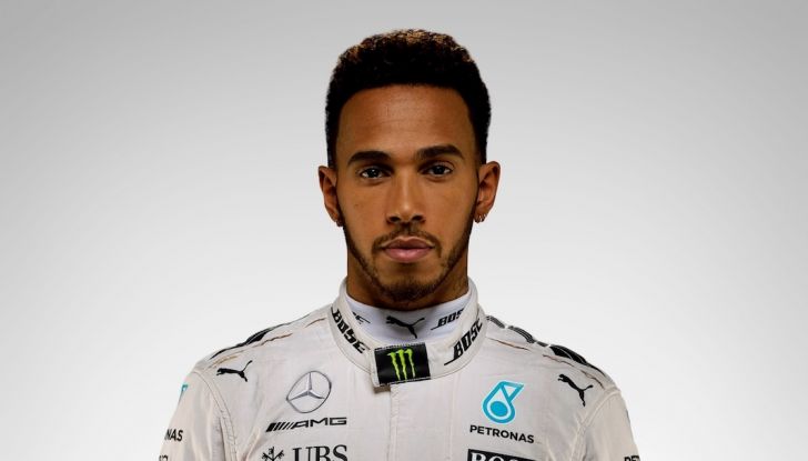 Lewis Hamilton al nipotino: “i maschi non si vestono da principessa” - Foto 3 di 4
