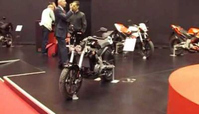 Video Derbi – Parigi 2007