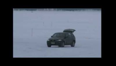 BMW i3 video spia dei test sulla pista ghiacciata