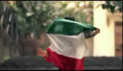 Fiat 500X e gli auguri di un buon 2015